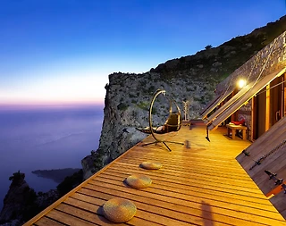 Fethiye Karaağaç'ta Göz Alıcı Manzaralı, Eşsiz Taş Ev - 4