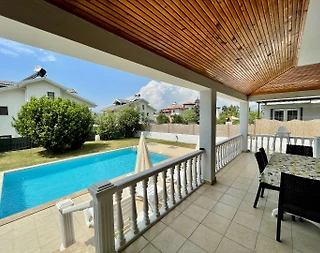 Fethiye Ölüdeniz'de Denize Yakın, Özel Havuzlu, Bahçeli Villa - 5