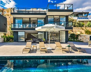 Kaş Kalkan'da Nefes Kesici Manzaralı, Özel Havuzlu, Modern Villa - 1