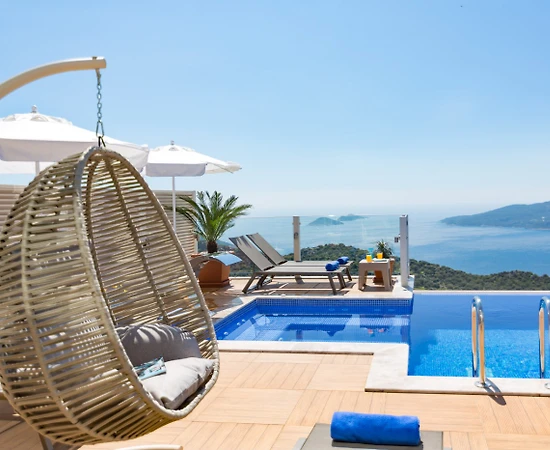 Kalkan Kördere'de Mükemmel Manzaralı, Özel Havuzlu, Oyun Odalı Villa - 1