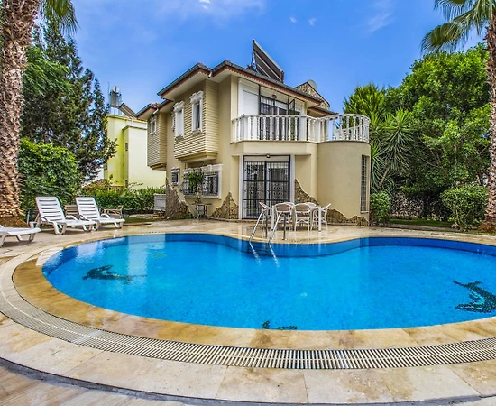 Serik Belek'te Merkezi Konumda, Özel Havuzlu, Lüks Villa - 1