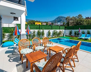 Fethiye Ölüdeniz'de Denize Yakın, Özel Havuzlu, Geniş ve Modern Villa - 4