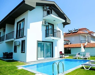 Ortaca Dalyan'da Bahçeli, Özel Havuzlu, Jakuzili, Yazlık Kiralık Villa - 1