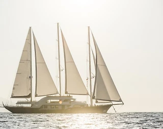 Bodrum'da Huzurlu Maviliklerde, 55 Metre, Lüks Kiralık Gulet - 3