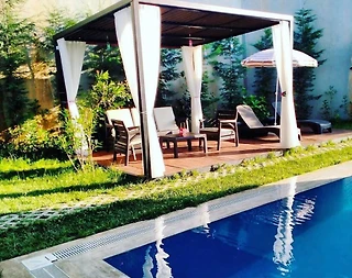 Sapanca Kırkpınar'da Modern Tasarımlı, Özel Havuzlu, Bahçeli Villa - 5