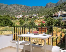 Kaş Andifli'de Merkezi Konuma Sahip, 3 Kişilik, Konforlu Suit - 2