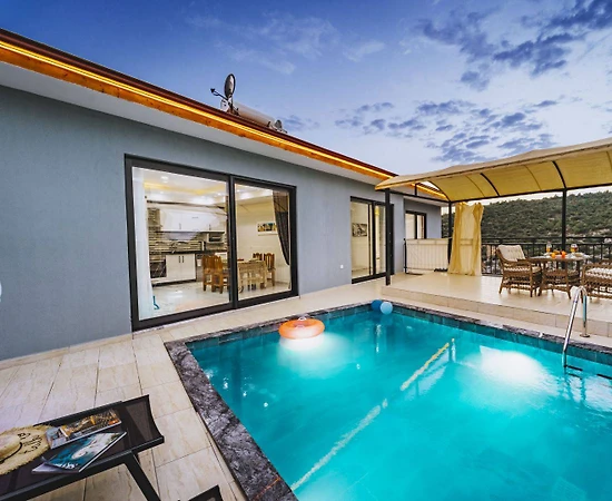 Kaş Patara'da Minimal Tasarıma Sahip, Özel Havuzlu, Balayı Villası - 1