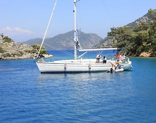 Fethiye'de Serin Sularda, Konforlu, 8 Kişilik Yelkenli - 1