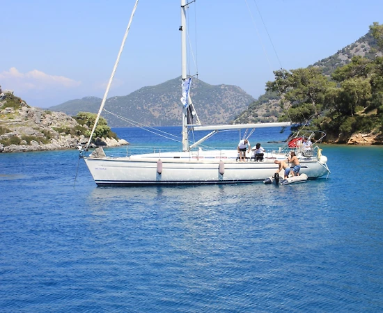 Fethiye'de Serin Sularda, Konforlu, 8 Kişilik Yelkenli - 1