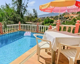 Kalkan Merkez'de Denize Yakın Konumda, Özel Havuzlu, Konforlu Villa - 3