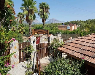 Antalya Konyaaltı'nda Doğa Manzaralı, Aileler İçin Uygun, Kiralık Oda - 4