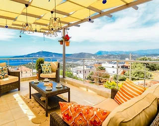 Kaş Bezirgan'da Muhteşem Deniz Manzaralı, Özel Havuzlu, Tripleks Villa - 3