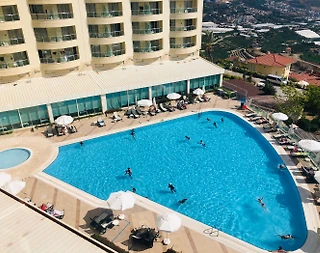 Alanya Kargıcak'ta Tesis İçerisinde, Ortak Havuzlu, Konforlu Suit - 1