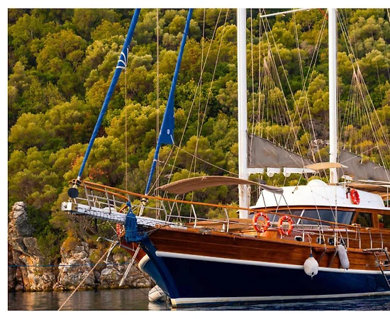 Muğla Fethiye'nin Masmavi Sularında, 10 Kişilik, Lüks Gulet - 1