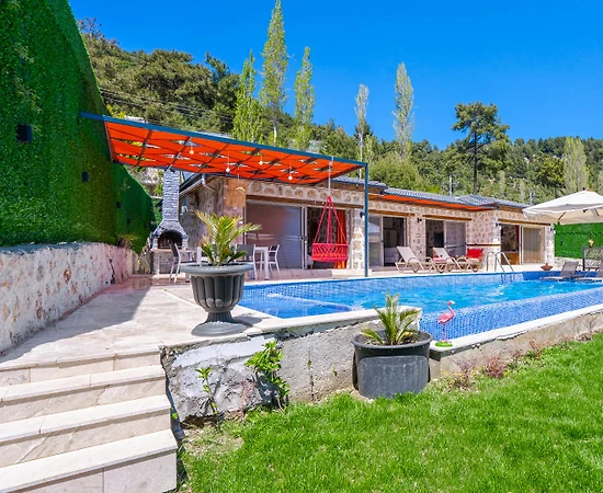 Kaş İslamlar'da Deniz Manzaralı, Sonsuzluk Havuzlu, Lüks Villa - 1