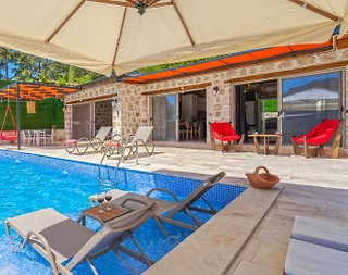 Kaş İslamlar'da Deniz Manzaralı, Sonsuzluk Havuzlu, Lüks Villa - 4