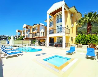 Ölüdeniz'de Kalabalık Ailelere Uygun, Özel Havuzlu, Müstakil Villa - 2