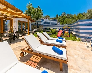 Kaş İslamlar'da Doğa Manzaralı, Özel Havuzlu, Konforlu Villa - 2