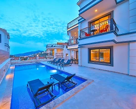 Kaş Kalkan'da Deniz Manzaralı, Özel Havuzlu, Jakuzili, Lüks Villa - 2