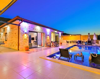 Kaş Belenli'de Çocuk Oyun Alanlı, Özel Havuzlu, Jakuzili Villa - 2