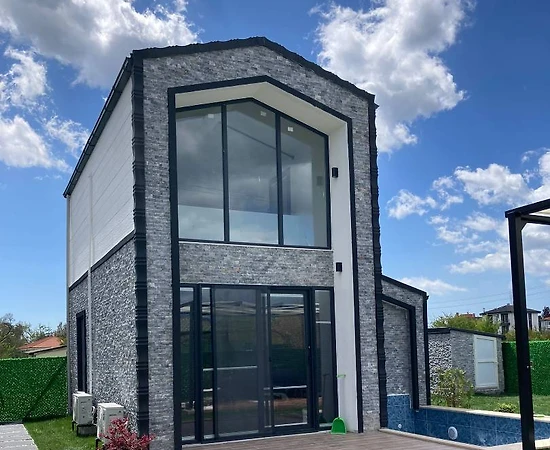 Dalaman'da Doğa İle İç İçe, Özel Havuzlu, Modern Tasarımlı Villa - 1