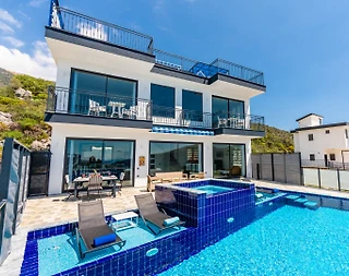 Kaş Bezirgan'da Doğa Manzaralı, Yetişkin ve Çocuk Havuzlu, Lüks Villa - 1