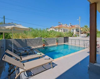 Fethiye Foça'da Merkezi Konumda, Özel Havuzlu, Modern Villa - 4