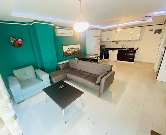 Konyaaltı Gürsu'da Plaja Yakın, Şehir Manzaralı, 1+1 Kiralık Suit - 1