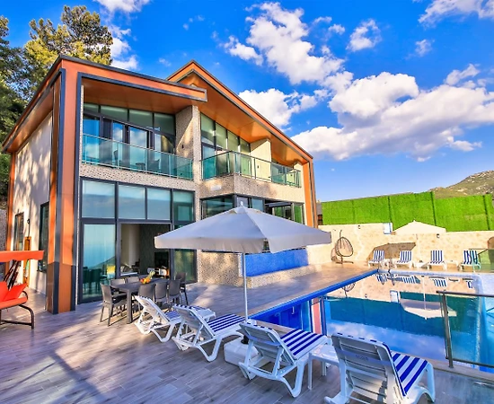 Kaş İslamlar'da Muhteşem Doğa Manzaralı, Özel Havuzlu, Kiralık Villa - 1