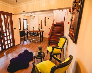 Sapanca'da Gölün Bitişiğinde, Orman İçerisinde, Muhteşem Malikane - 4