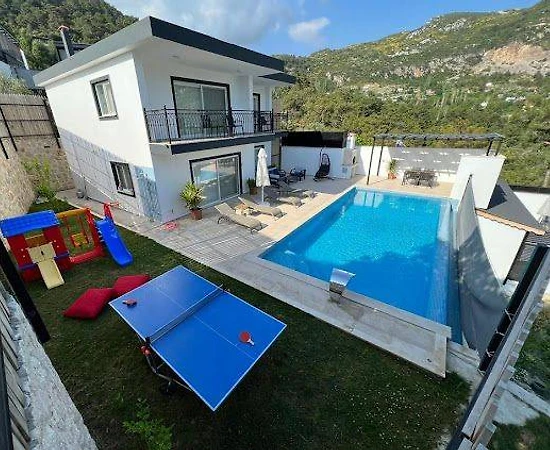Kaş İslamlar'da Adalar ve Deniz Manzaralı, Özel Havuzlu, Kiralık Villa - 1