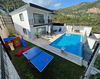 Kaş İslamlar'da Adalar ve Deniz Manzaralı, Özel Havuzlu, Kiralık Villa - 1
