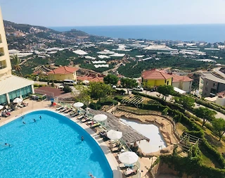 Alanya Kargıcak'ta Tesis İçerisinde, Ortak Havuzlu, Konforlu Suit - 2