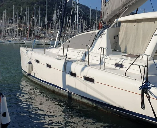 Muğla'da Engin Denizlerde, Mavi Dünyaya Açılmak İçin, Kiralık Katamaran - 1