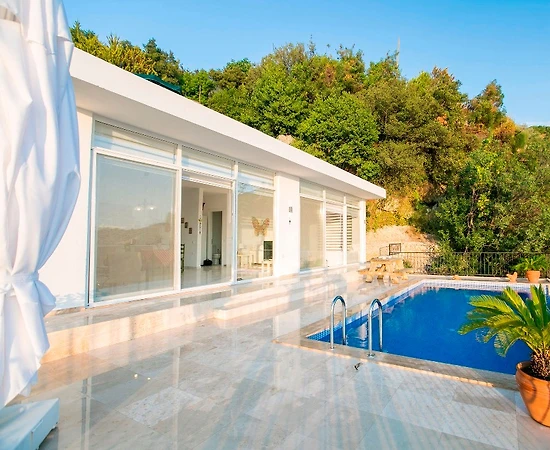 Kaş İslamlar'da Müthiş Doğada, Sonsuzluk Havuzlu, Jakuzili Villa - 1