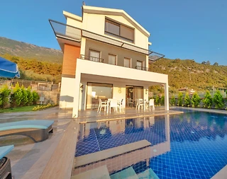 Ölüdeniz'de Modern Mimarili, Özel Havuzlu, Jakuzili, Kiralık Villa - 4
