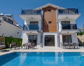 Fethiye Ölüdeniz'de Geniş Alanlara Sahip, Özel Havuzlu, Kiralık Villa - 3