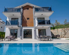 Fethiye Ölüdeniz'de Geniş Alanlara Sahip, Özel Havuzlu, Kiralık Villa - 3