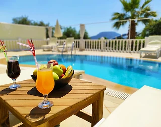 Fethiye'de Ölüdeniz Plajına Yakın, Özel Havuzlu, 3+1 Kiralık Villa - 4