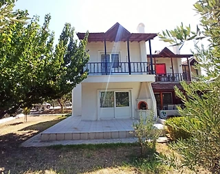 İzmir Dikili'de Ailelere Uygun, Site İçerisinde, Kiralık Villa - 1