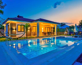 Muğla Seydikemer'de Doğa İçerisinde, Özel Havuzlu ve Jakuzili Villa - 1