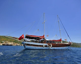 Muğla Fethiye'de Geniş Kapasiteye ve Hacime Sahip Olan, Konforlu Gulet - 2