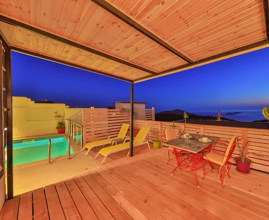 Kalkan Kördere'de Muhteşem Manzaralı, Özel Havuzlu, Jakuzili Villa - 1