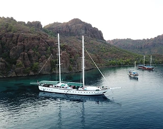 Muğla Fethiye'de 18 Kişilik, Geniş İç Hacme Sahip Gulet - 1
