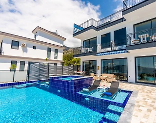 Kaş Bezirgan'da Doğa Manzaralı, Yetişkin ve Çocuk Havuzlu, Lüks Villa - 3