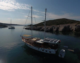Bodrum'da Mavi Yolculuk Sunan, 8 Kişilik, Konforlu Gulet - 2