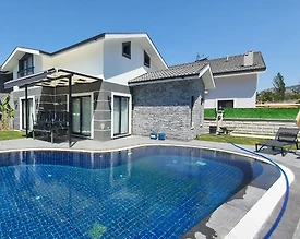 Ortaca Dalyan'da Benzersiz Konumda, Özel Havuzlu, Şık Villa - 2