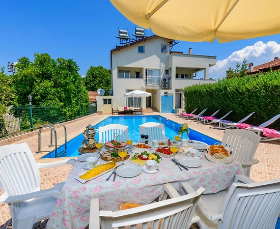 Muğla Fethiye'de Kalabalık Ailelere Uygun, Özel Havuzlu, Tatil Evi - 1