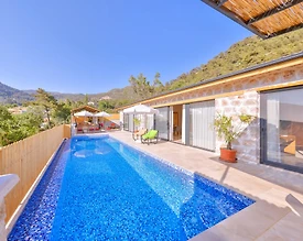 Kalkan İslamlar'da Doğa Manzaralı, Özel Havuzlu, Taş Mimarili Villa - 2