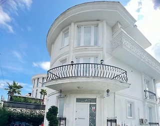 Sakarya'da Göl Manzaralı, Isıtmalı Havuzlu, Kiralık Villa - 4